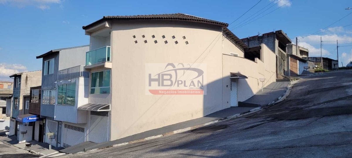 Casa de 3 dormitórios no Mirante de Jandira, em Jandira