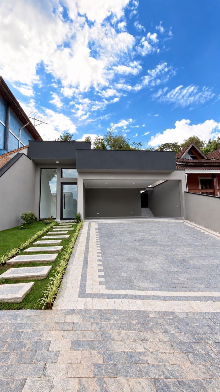 Casa de 3 dormitórios — Parque Nova Jandira, Jandira